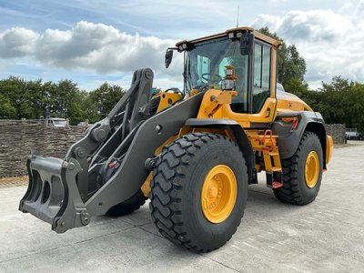 2017 Volvo L120H Shovel
