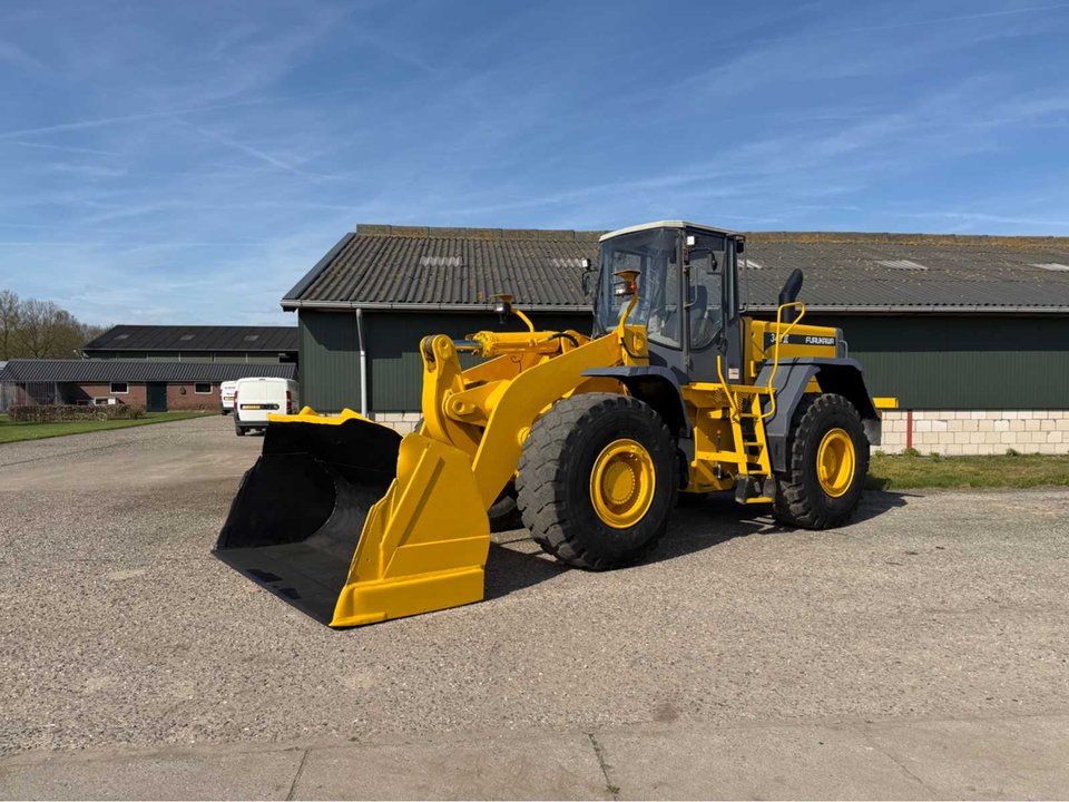 2001 Furukawa 345-II Shovel