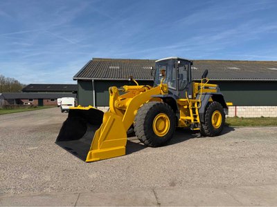 2001 Furukawa 345-II Shovel
