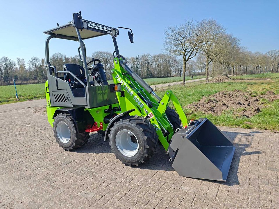 2026 - Panther 608 Electric - Shovel