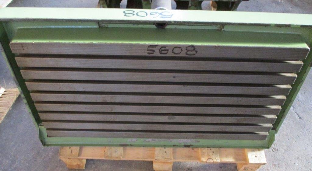 Angle Tables MIKRON (VERMUTLICH ) WF 3 / 31 / o. vglb.