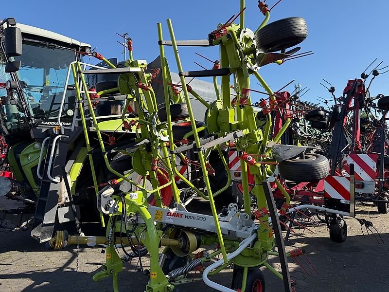 Claas Volto 900