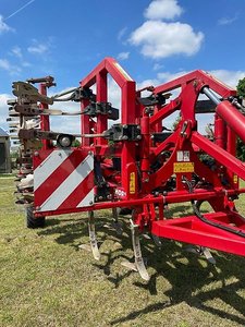 Horsch Terrano 4 FX + Fahrwerk Anbau