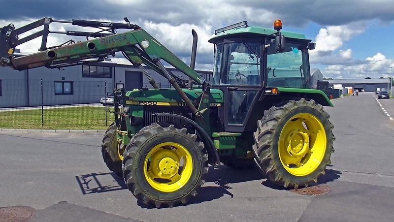 John Deere 2650+ Frontlader