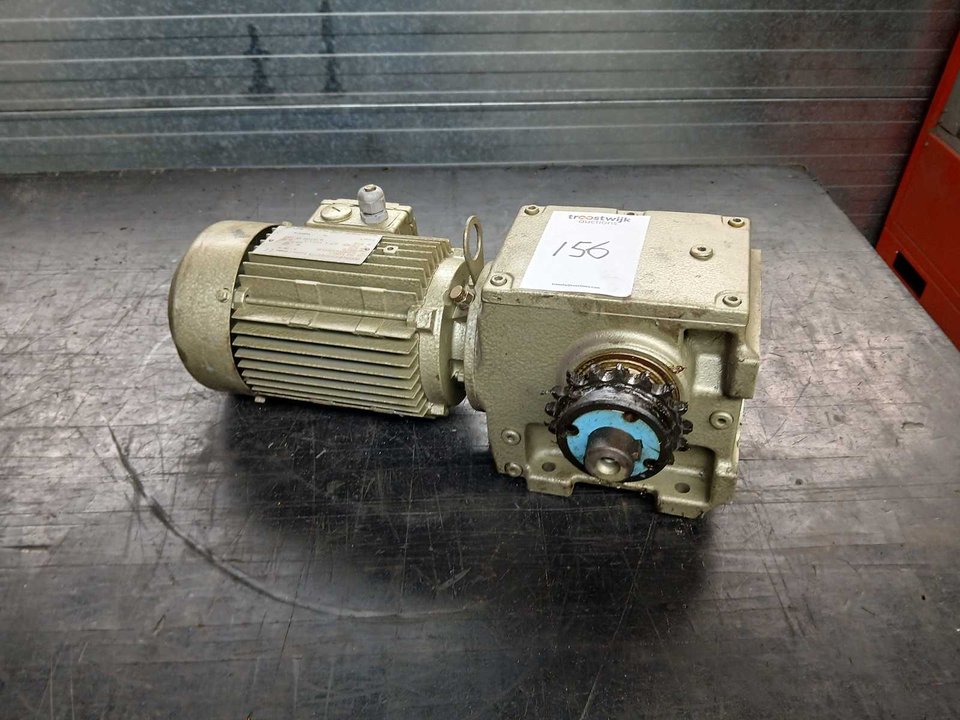 Gearing engine