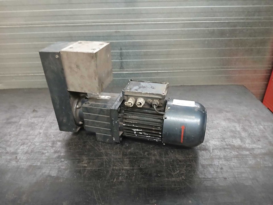Lenze - Gearing engine