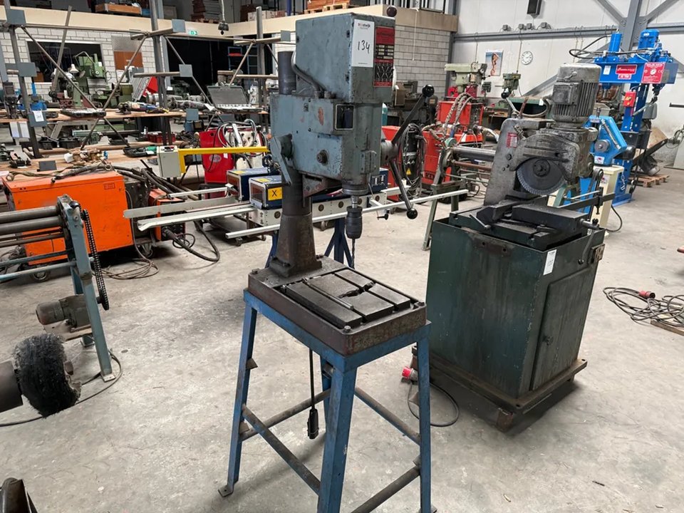 Stränge - SB 68 - Säulenbohrmaschine