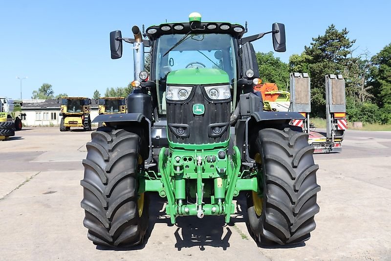 John Deere 6250R.GPS
