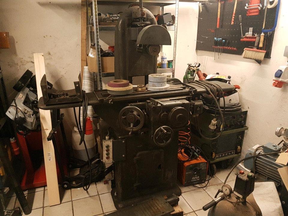 Oberflächenschleifer / Flachschleifmaschine mit Magnet