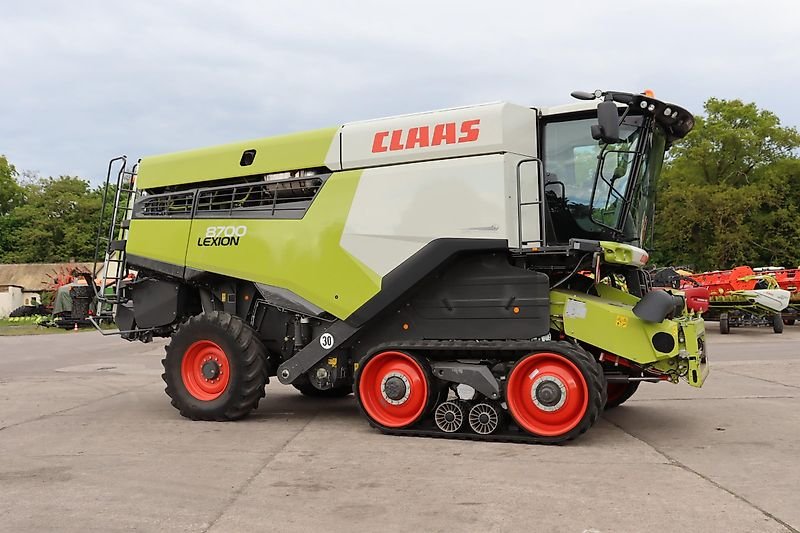 Claas LEXION 8700 TT OHNE SCHNEIDWERK