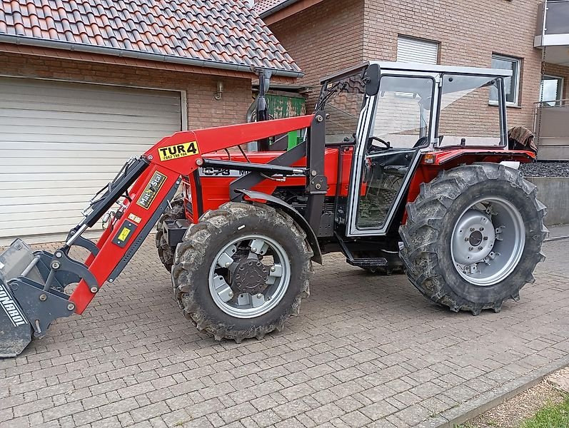 Massey Ferguson 373