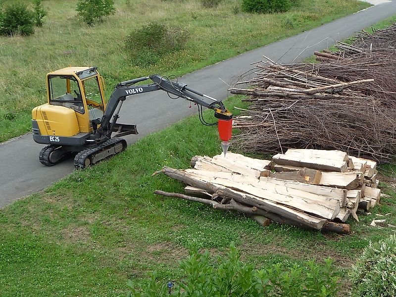Kegelspalter Holzspalter Baggerspalter 800 ccm Ölmotor 45 Kw 2.750 Nm