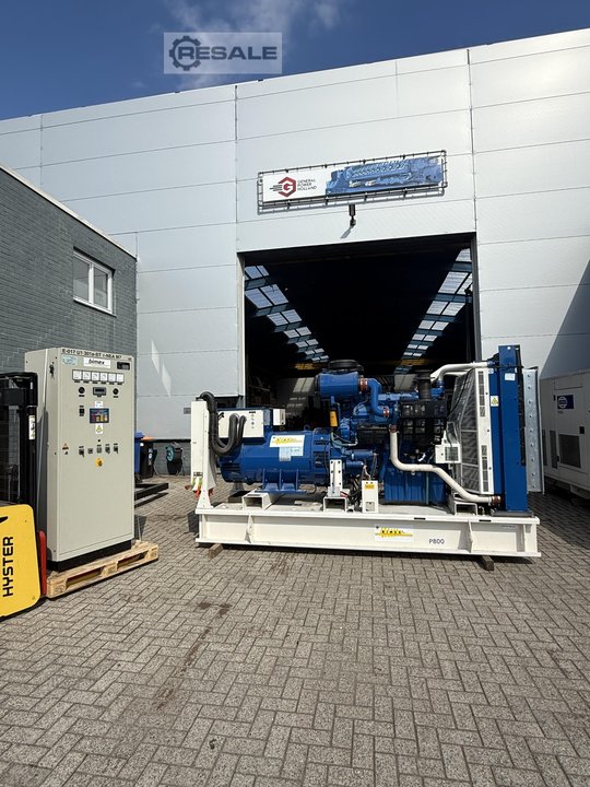 Generators PERKINS P800