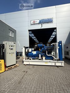 Generators PERKINS P800