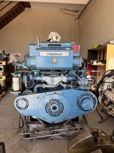 Generators BAUDOUIN 12M26  AND 8M 26