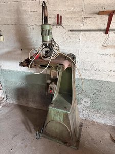 Bandschleifmaschine / Kantenschleifmaschine mit Bohrmotor