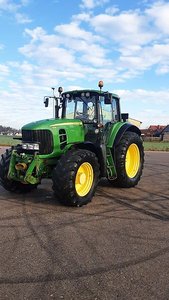 John Deere 7530 E Premium