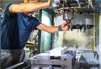**CNC-Dreher/Fräser** Niederlande 2900-3200 netto pM Langfristig