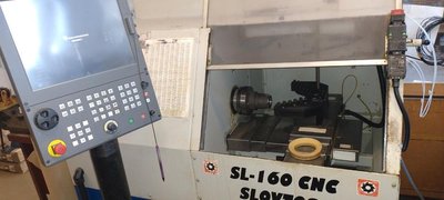 Kleine CNC Drehmaschine Slovtos