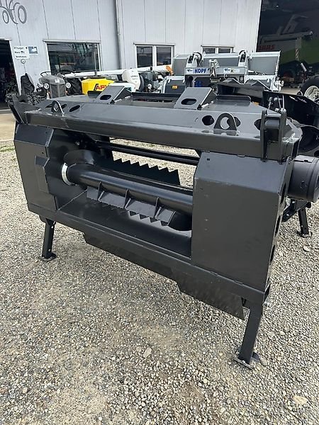 Olimac Claas / Olimac Adapter für Maisplücker und Schneidwerke 492,493 &amp; 493-498
