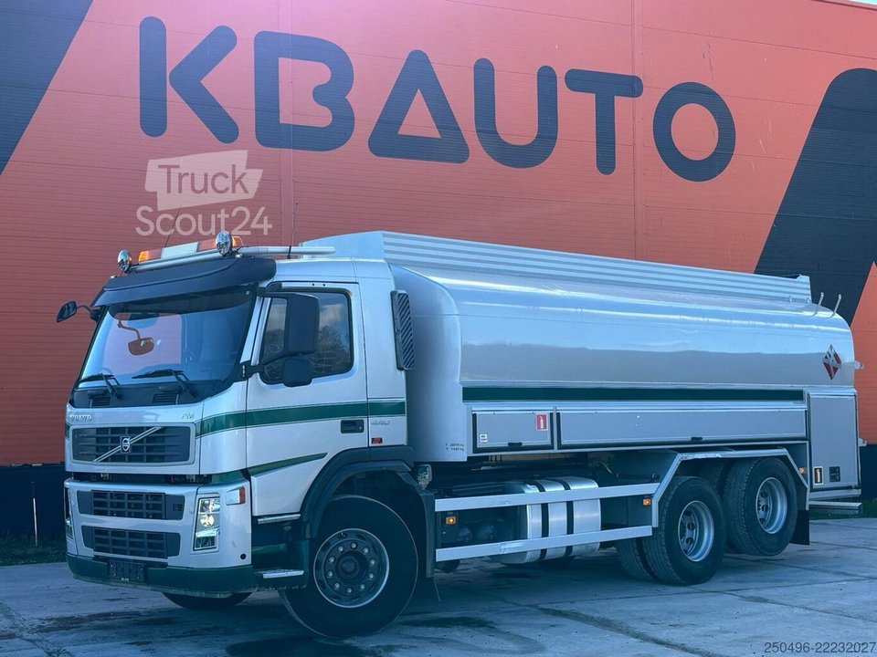 Kraftstofftankwagen Volvo FM 440 6x2 ONLY 74396 km ! / Site 19200 l / 5,3... gebraucht