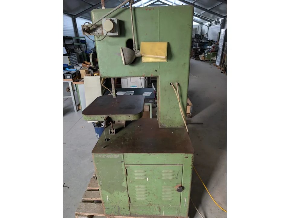 Grob – Metall-Vertikalbandsägemaschine