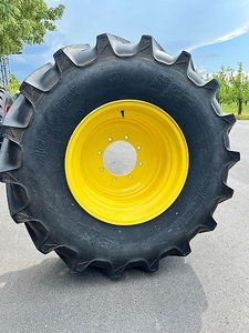 BKT Agrimax RT 765