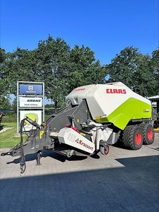 Claas Quadrant 3300 FC