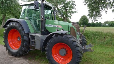 Fendt Favorit 714 Vario TMS