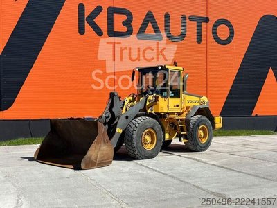 Radlader Volvo L 90 E 4x4 CENTRAL LUBRICATION / QUICK COUPLER ... gebraucht