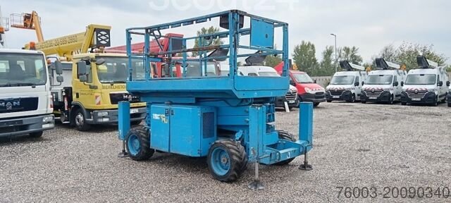 Scherenhebebühne Genie GS-2669 RT - 10 m, 4x4, diesel gebraucht