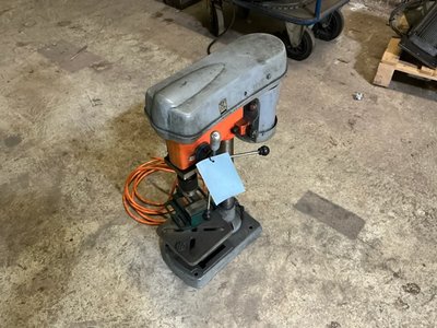 Tischbohrmaschine