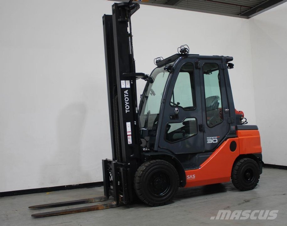 Toyota 06-8FG30F
