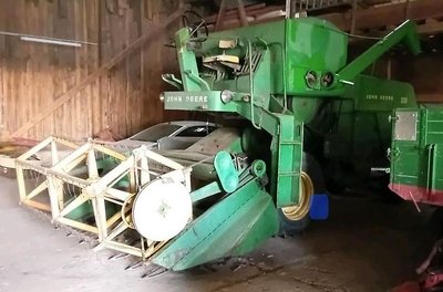 John Deere 330