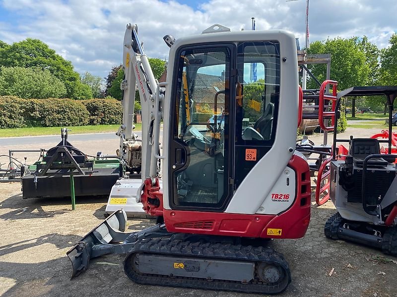 Takeuchi TB216 V4