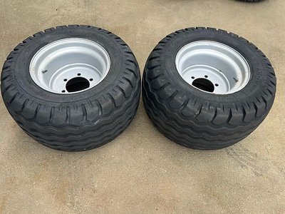 Continental 2 Kompletträder mit Reifen 500/40-17 bzw 19.0/45-17 auf 6-Loch ET0 Felgen