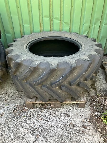 BKT 540/65R30