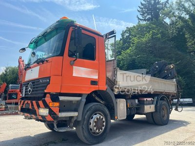 Dreiseitenkipper LKW Mercedes-Benz Actros 1840  4x4 Retarder MP1 E3 Kran Hiab 135-4 gebraucht
