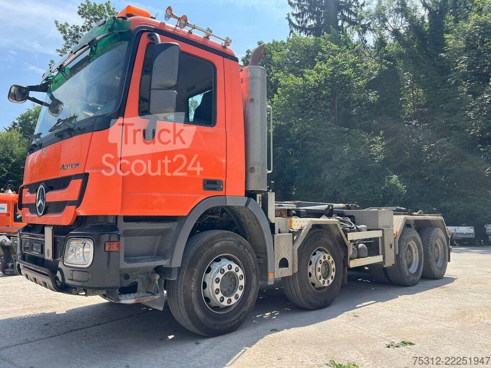 Abrollkipper Mercedes-Benz Actros 3248  E5 AHK MP3 Retarder Wechsel Blatt gebraucht