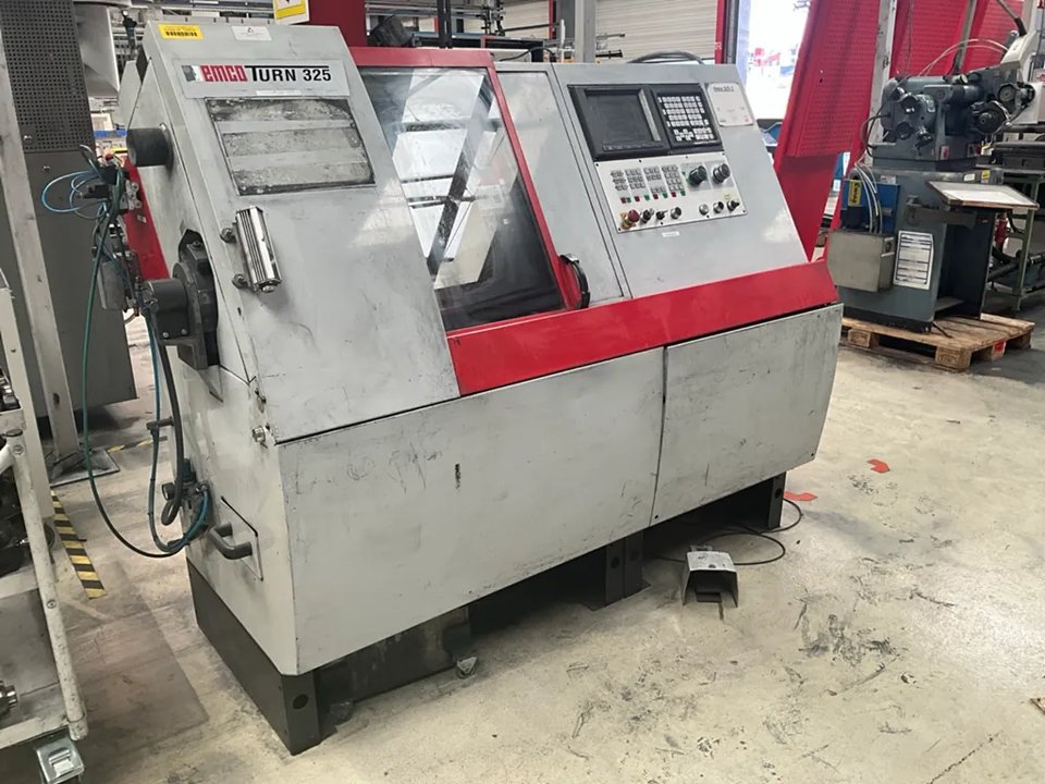 Emco Turn 325-1 CNC-Drehbank Center