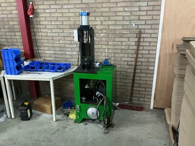 Säulenbohrmaschine