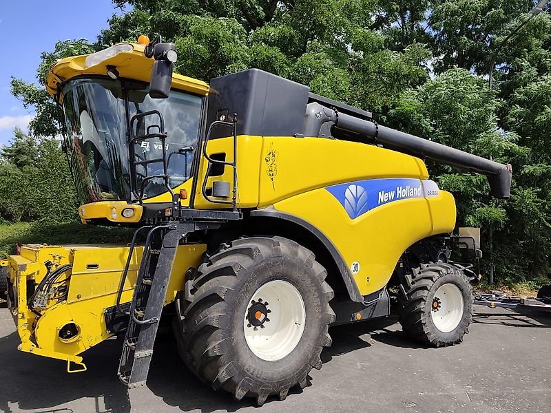 New Holland CR 9080 Elevation , Schneidwerk optional