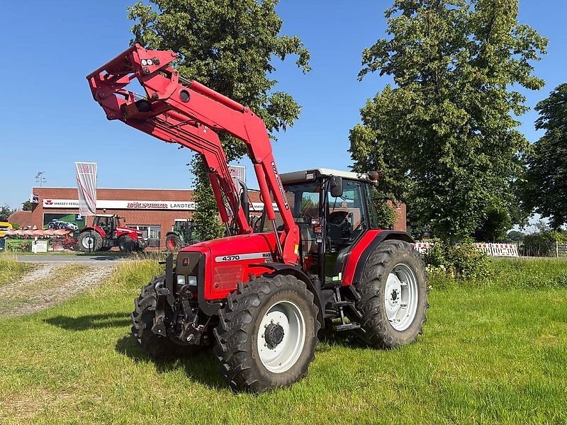 Massey Ferguson MF 4370