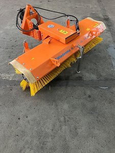Wiedenmann Frontkehrmaschine Combi Clean 2354