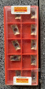 Turn-Round Units SANDVIK Coromant R390-170408M-PM 1030