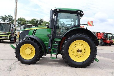 John Deere 7310R-E 23