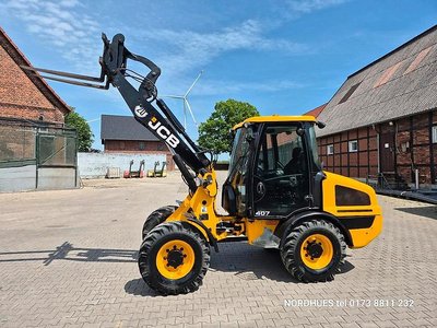 JCB RADLADER 407 mit Schaufel und Palettengabel 25000€