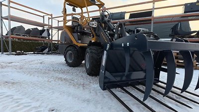 Eurotrac W11 255 Galaausführung. Neues Model 2026. Komplett inkl. S/P. Finanzierung möglich.