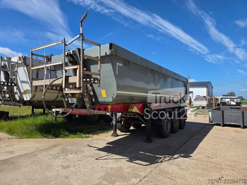 Kipper Auflieger SCHMITZ CARGOBULL ca. 26 cbm Hlabrund Hinterkipper, Lift gebraucht