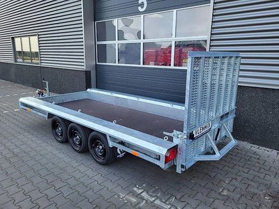 Vlemmix Baggeranhänger S-Maschientransporter 3500 kg Dreiachser Tridem Anhänger mit Rampe 480x180x34